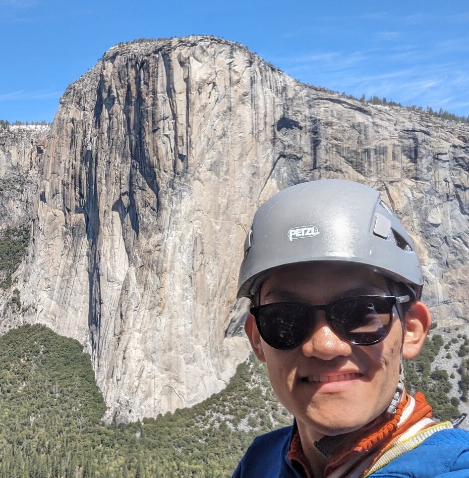 Looking at El Cap from east buttress of Middle Cathedral